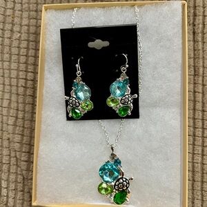 Elegant Silver Jewelry Set with Blue and Green Gems